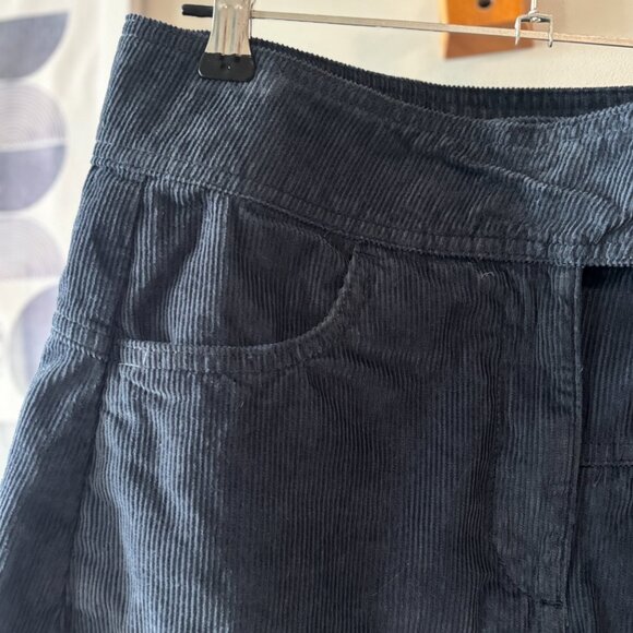Reclaimed Vintage • navy corduroy pleated skirt - Picture 7 of 15